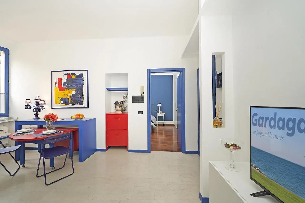 Appartamento Nelly Salo Apartment